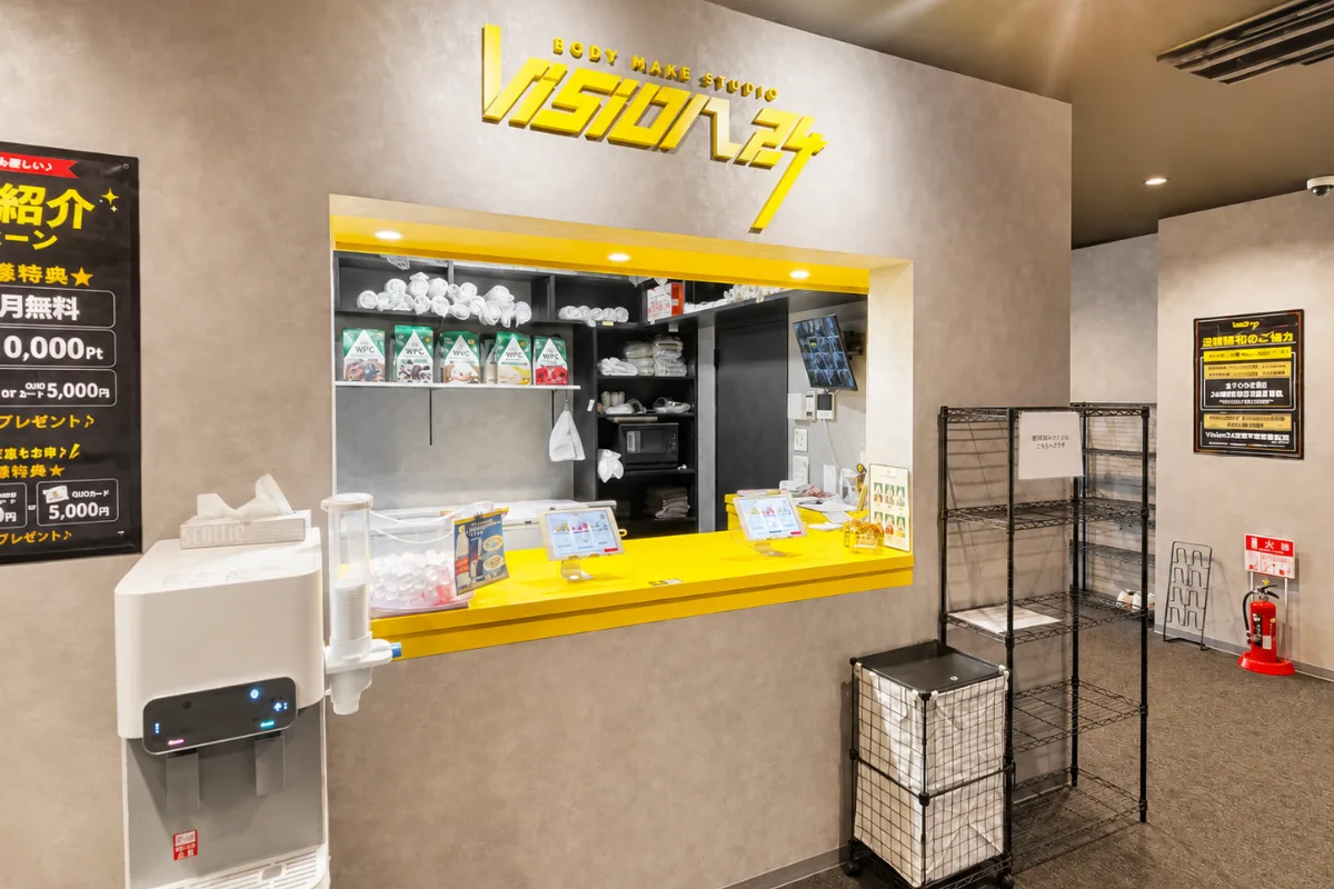 VISION24平尾店のVISION's Cafeカウンター